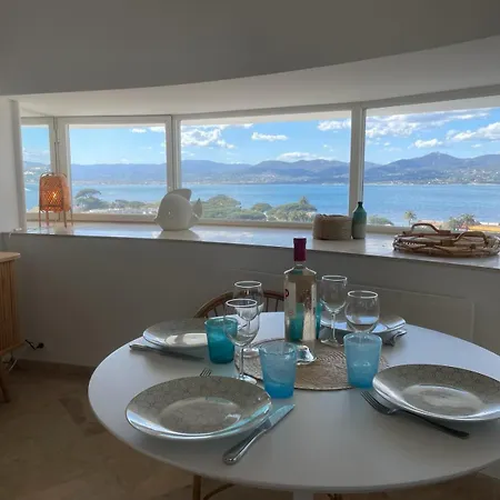 Standing, Vue Golfe Avec Parking Gratuit Appartement