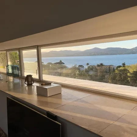 Standing, Vue Golfe Avec Parking Gratuit Διαμέρισμα *