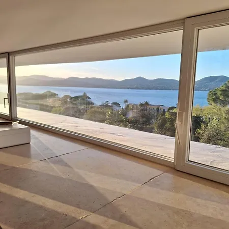 Standing, Vue Golfe Avec Parking Gratuit