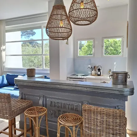 Standing, Vue Golfe Avec Parking Gratuit