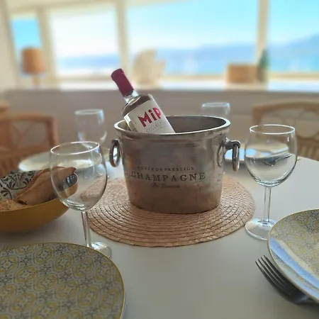 Apartament Standing, Vue Golfe Avec Parking Gratuit *