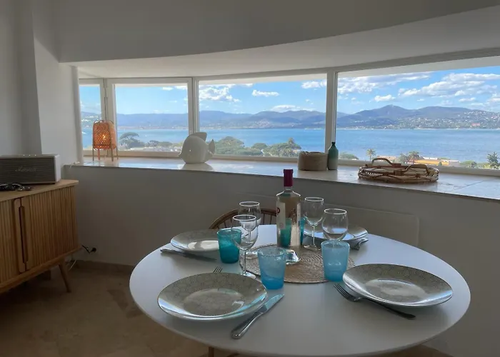 Standing, Vue Golfe Avec Parking Gratuit Апартаменти