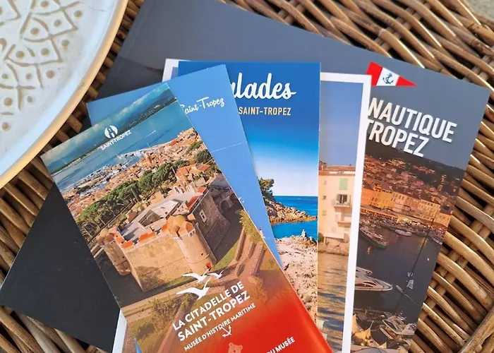 Standing, Vue Golfe Avec Parking Gratuit Апартаменти *